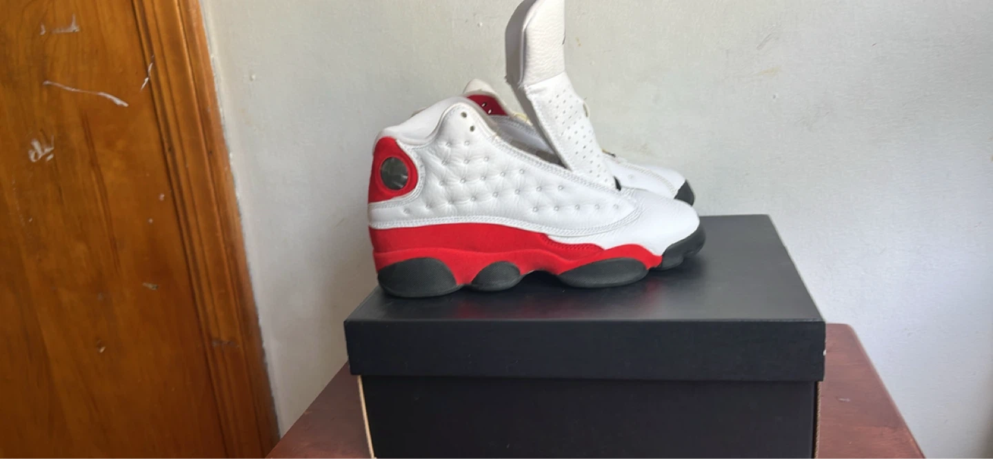Air Jordan 13 Red White