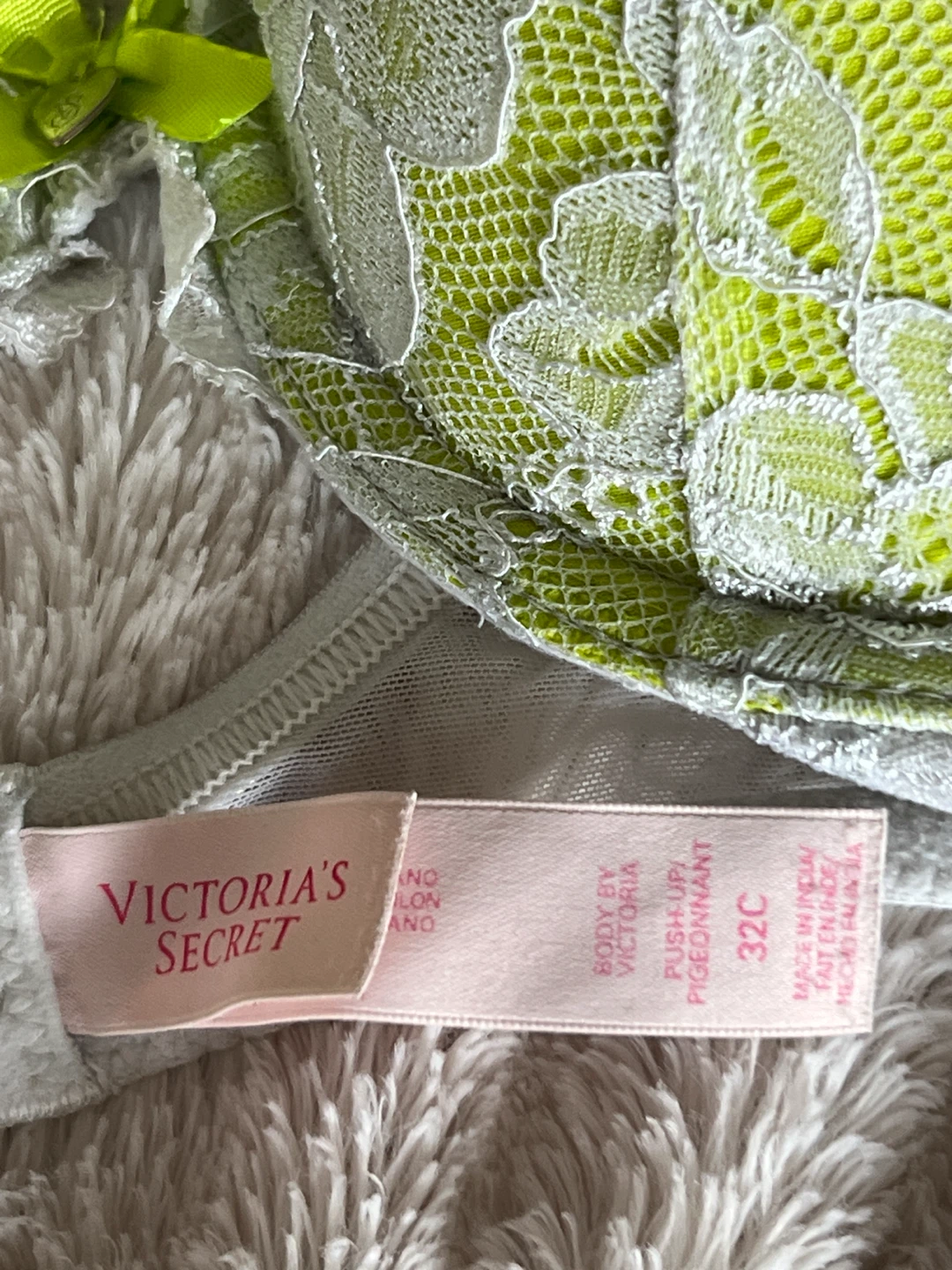 Victoria's Secret Bras (Pink 34B, Lime Green 32C) - photo 3