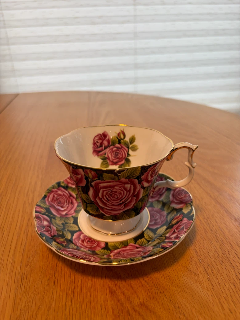 Royal Albert Bone China Cup and Saucer - photo 3