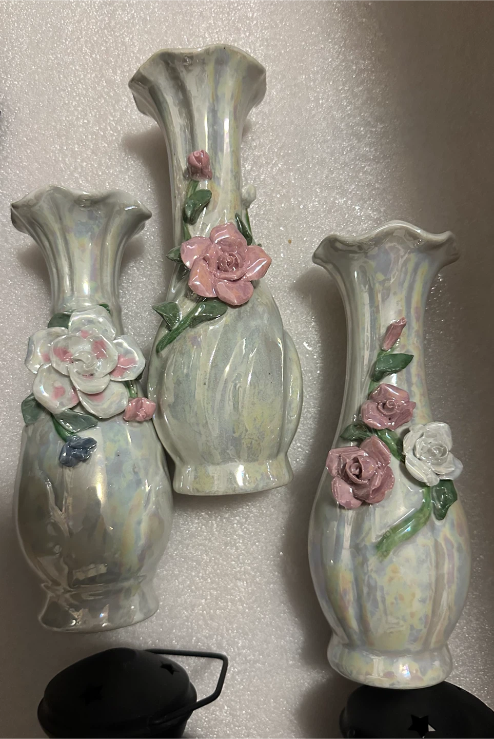 3 Decorative Vases and 2 Black Lanterns (Ad up = Available) - photo 2