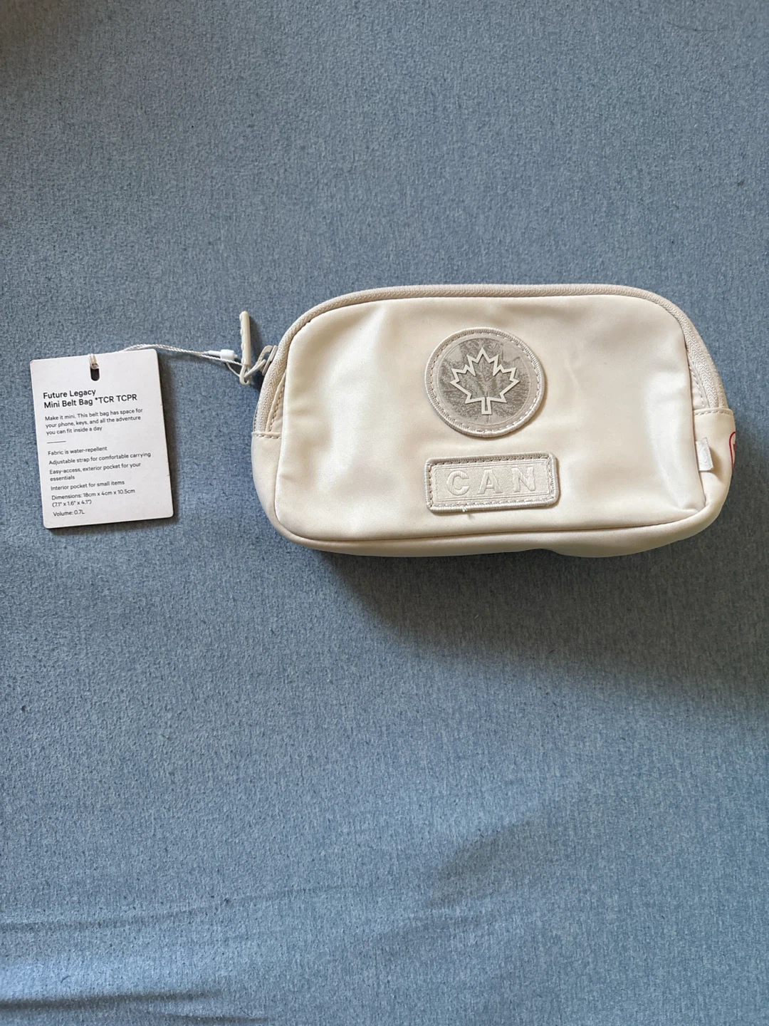 Lululemon Belt Bag - Team Canada Colletction