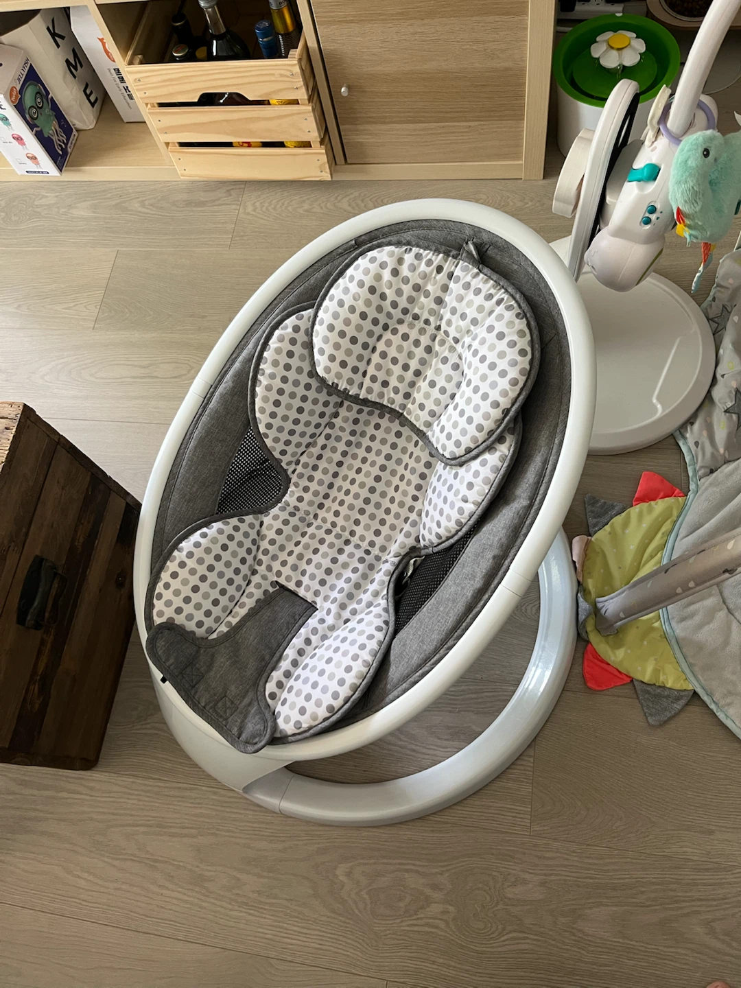 Munchkin Swing