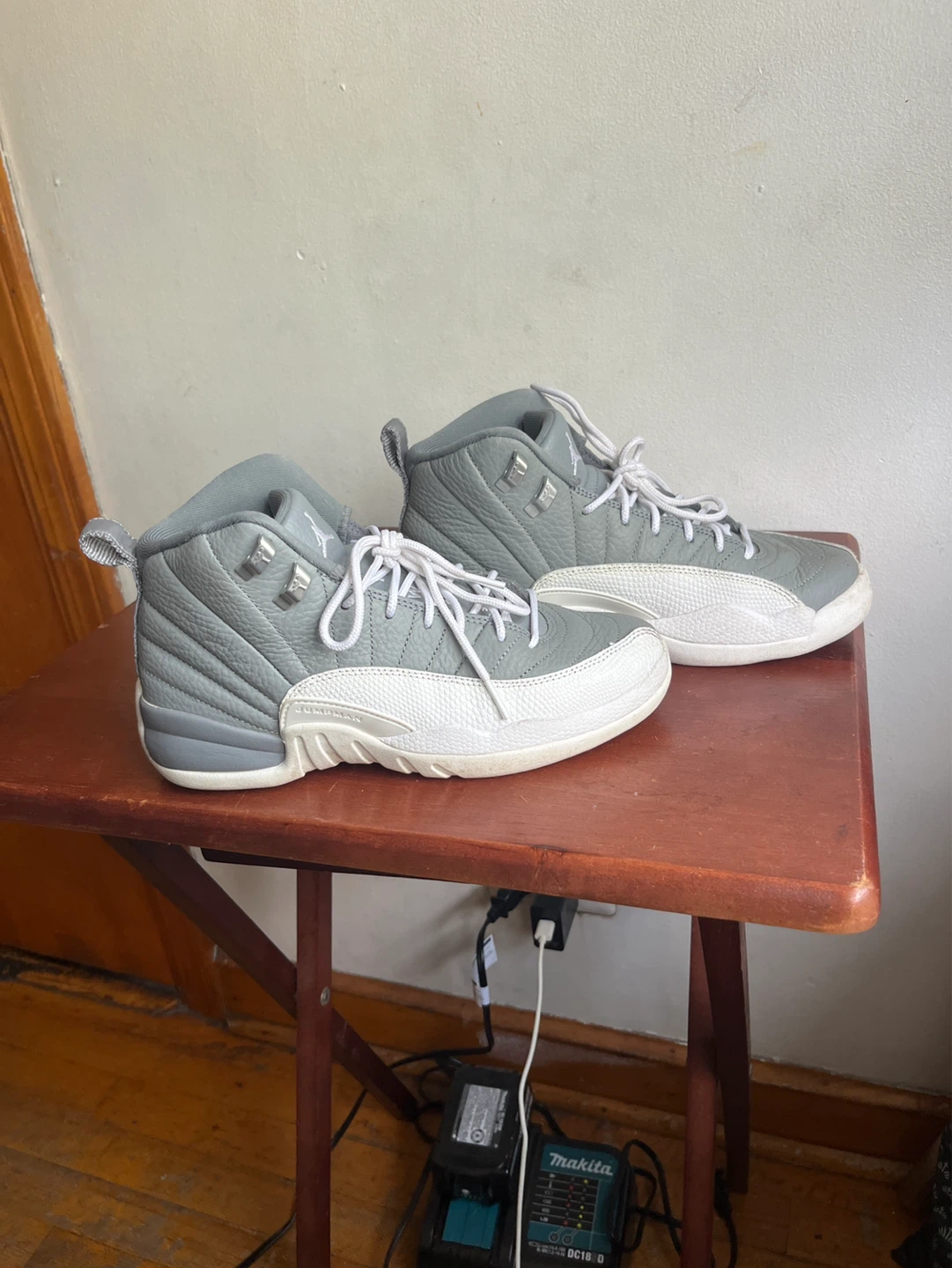 Air Jordan 12 Retro Grey White - photo 2