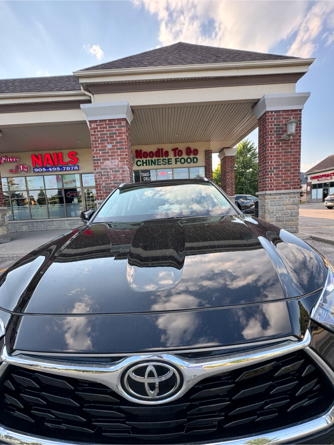 Black Toyota Highlander - photo 3