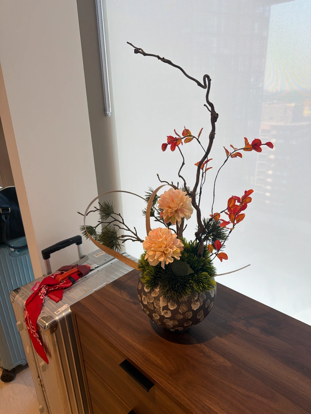 Artificial Flower Arrangement in Decorative Vase - photo 5