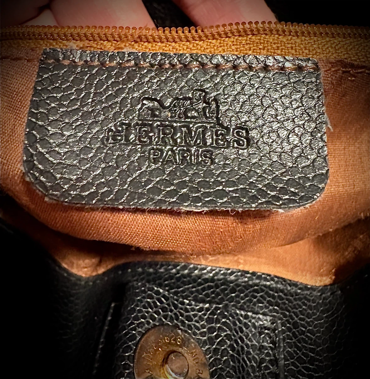 Hèrmès Black Leather Tote Bag with Lock - photo 3
