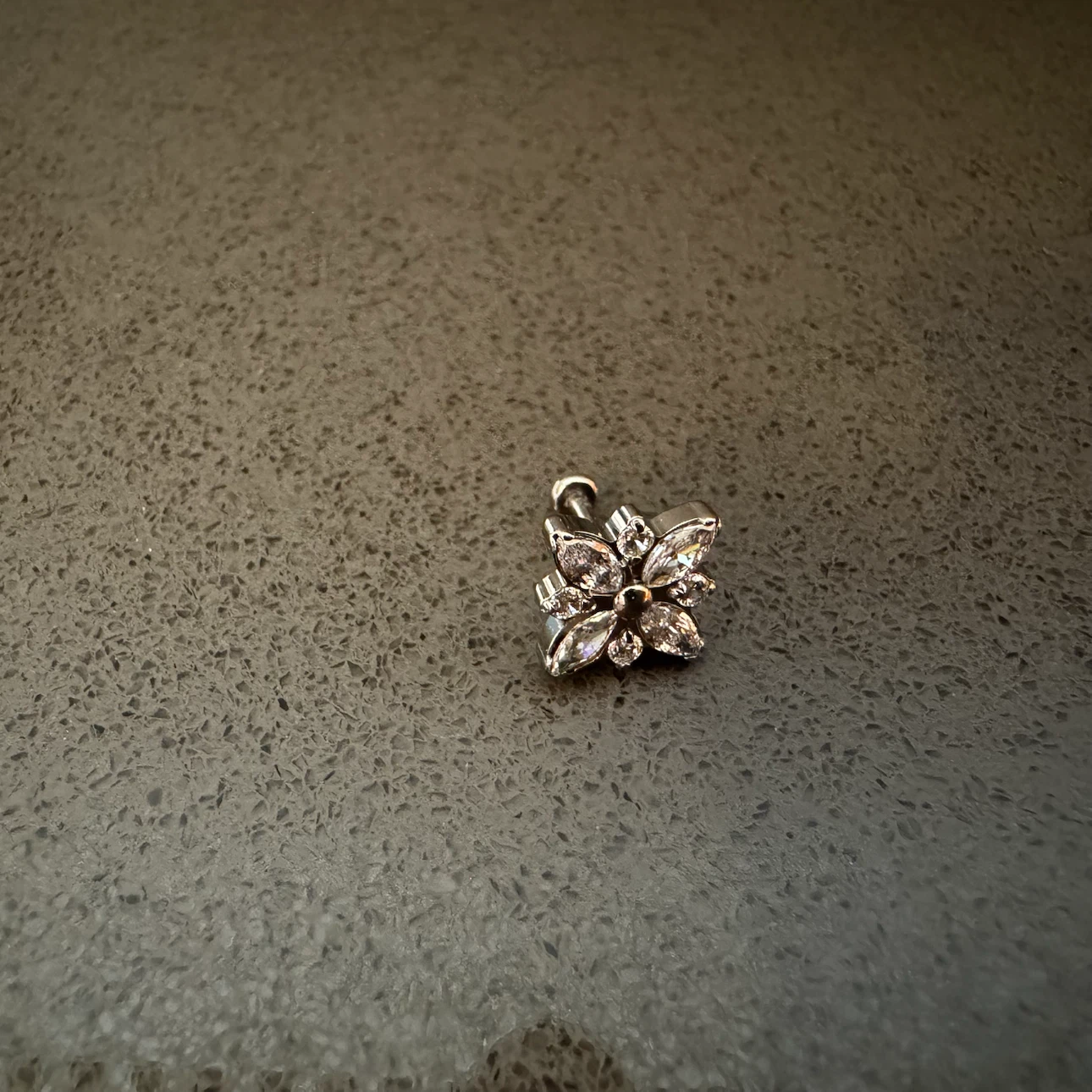Implant-grade titanium/CZ push-in flower stud - photo 4