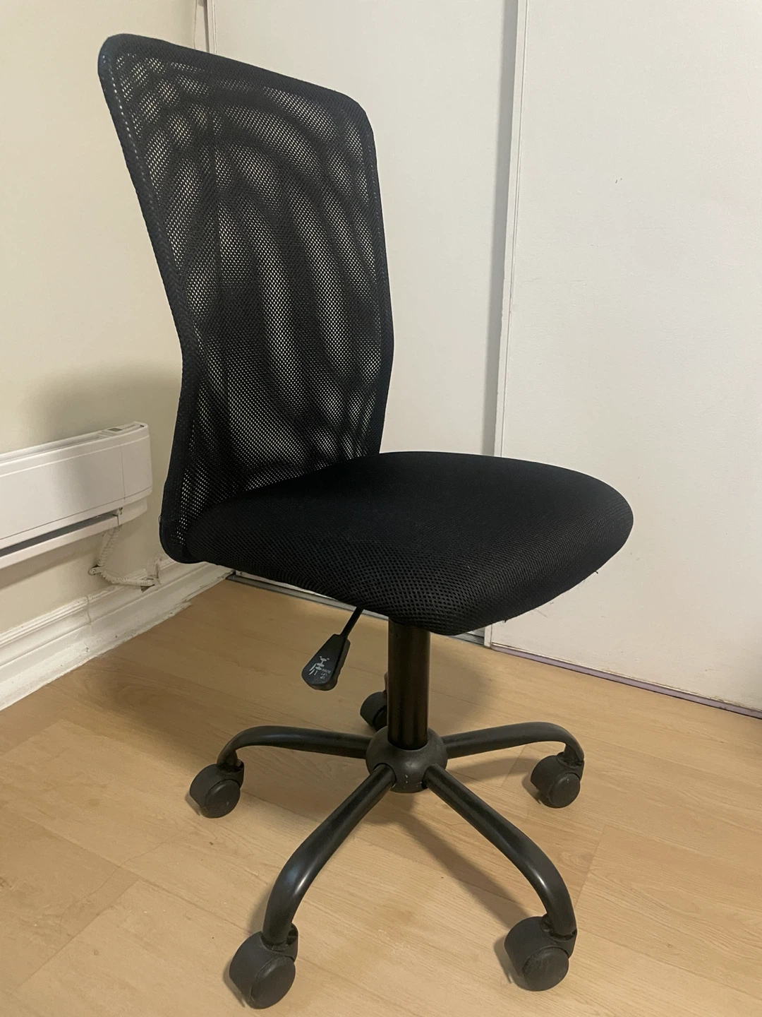 Black Mesh Office Chair - photo 3