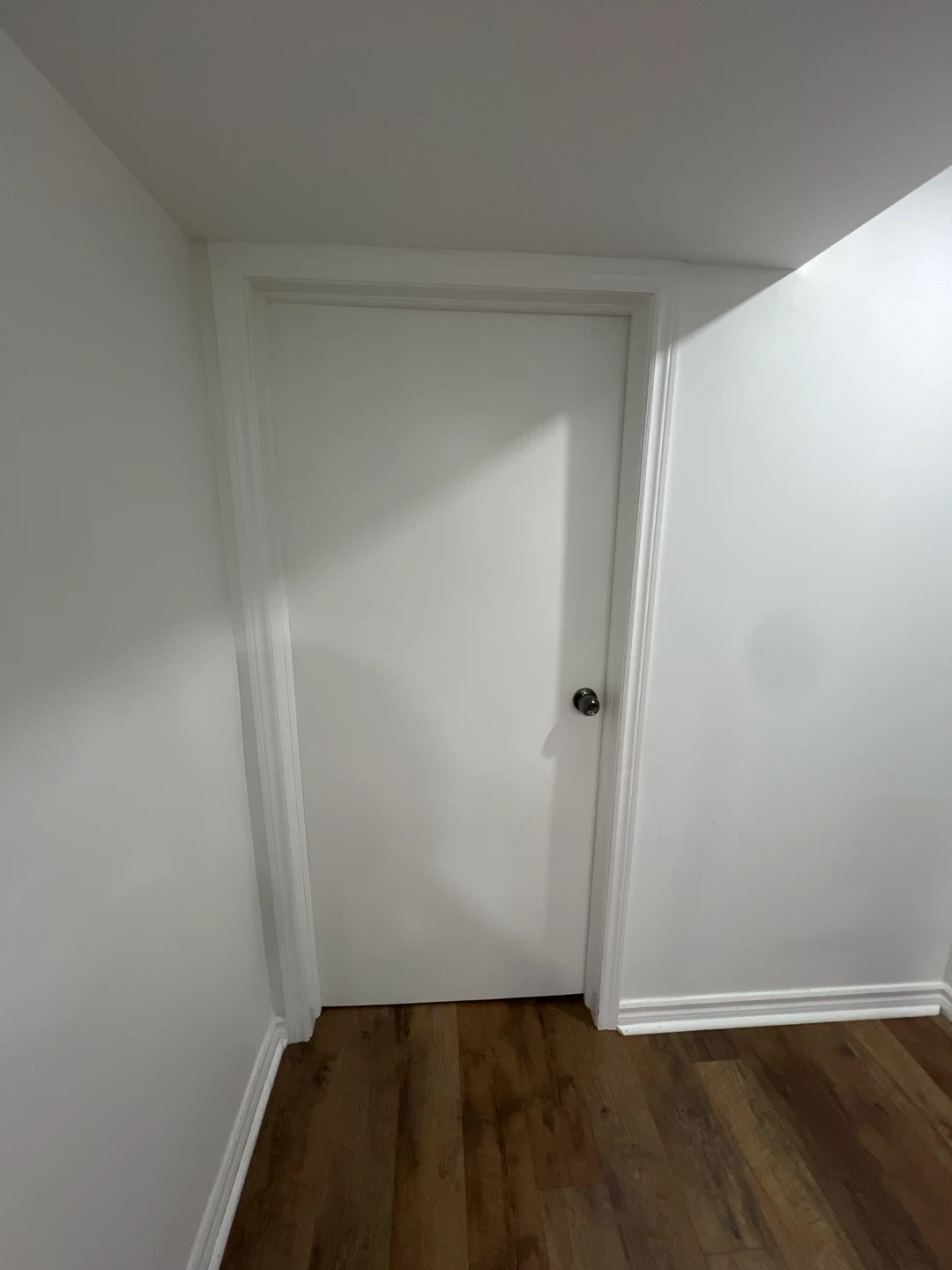 Basement apartment, room for rent