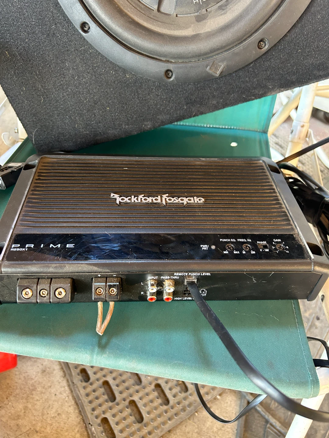 Rockford Fosgate Prime R250X1 Amplifier with Subwoofer - photo 3
