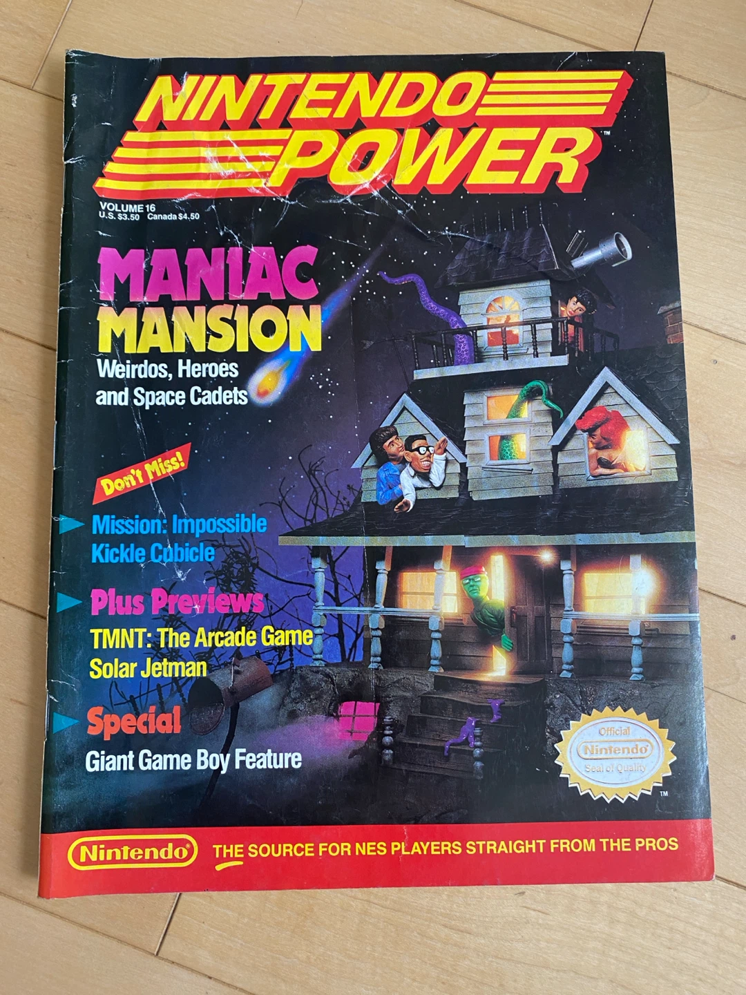 Nintendo Power Magazine Volume 16 - Maniac Mansion