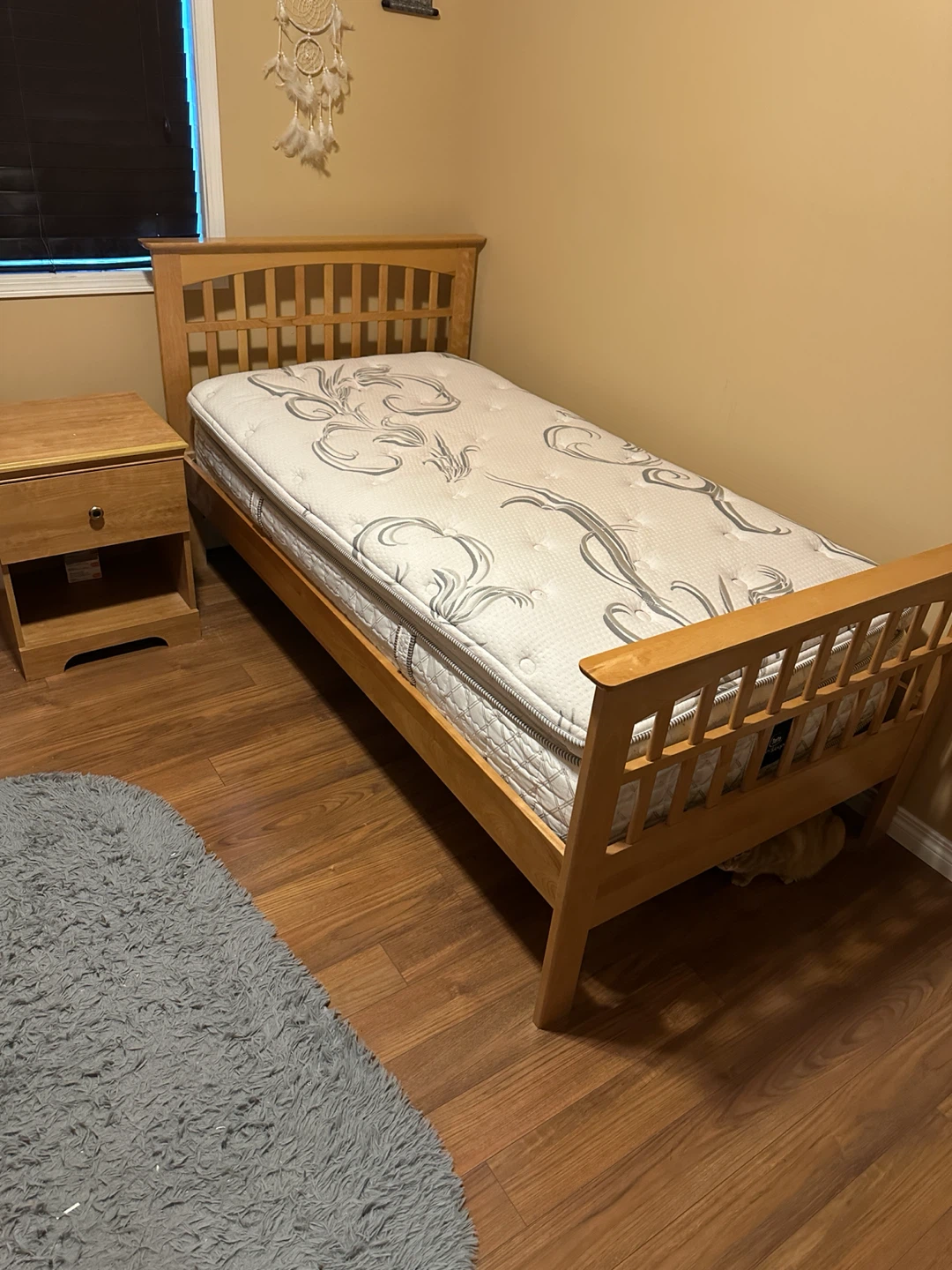 Twin bed bedroom set