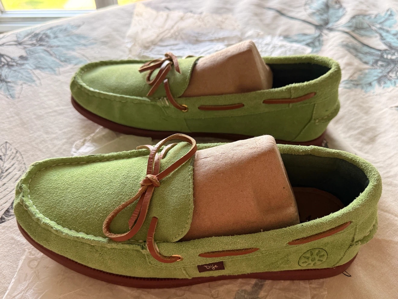 New Men’s Green Suede Loafers / Moccasins - 9US - photo 4