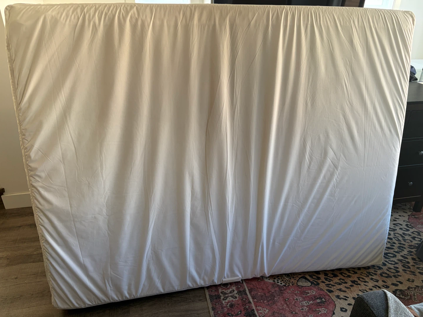 Queen mattress like new condition 10” - photo 3