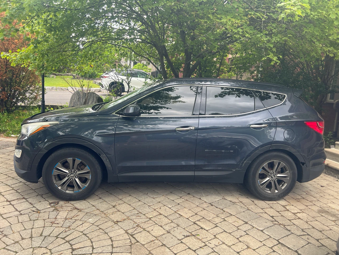 2013 Hyundai Santa Fe Sport 2.0T AWD  – BRAND NEW ENGINE - photo 2