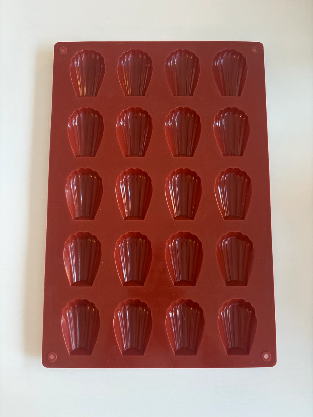 Red Silicone Madeleine Pan