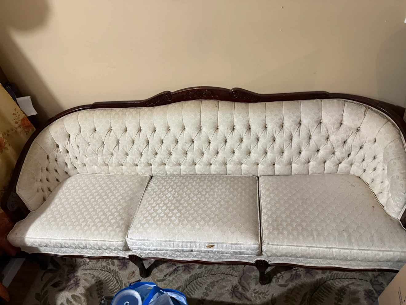 Vintage Tufted Sofa - Cream Upholstery - photo 2