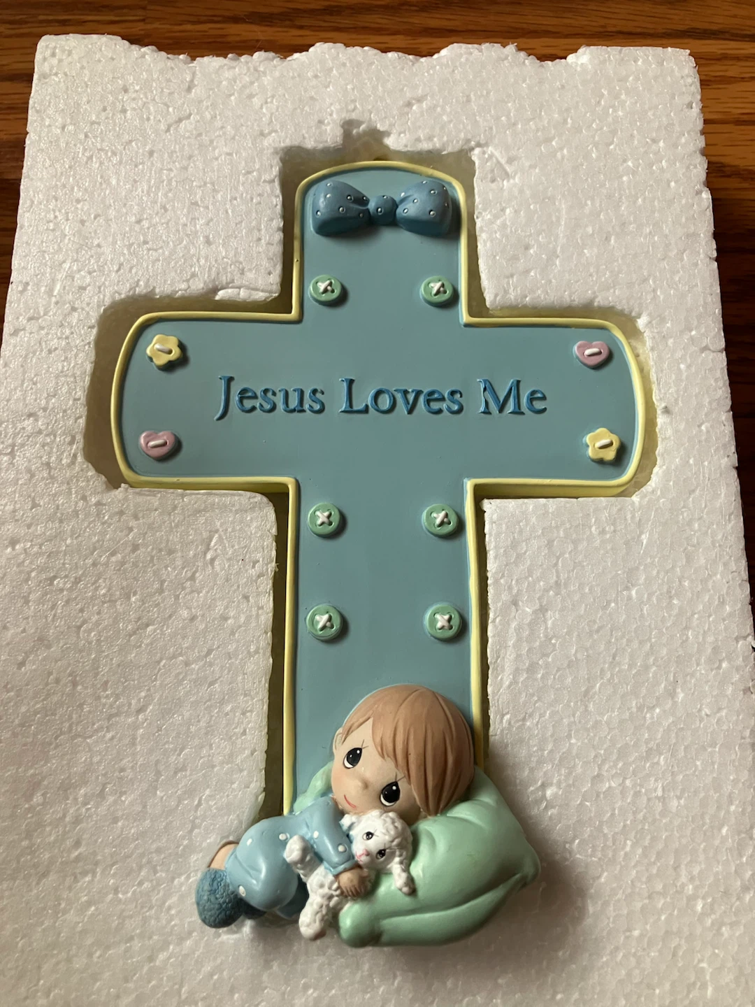 Precious Moments "Jesus Loves Me" Boy Cross Decoration - photo 2