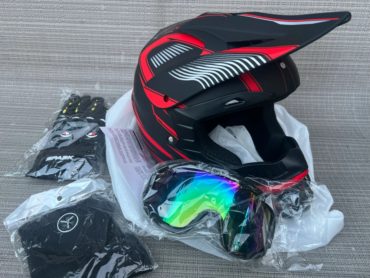 Motocross Helmet, Goggles & Gloves Set size L and XL - photo 2