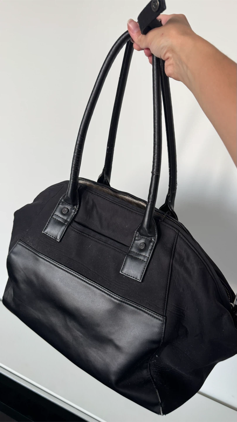 Black Lululemon Bag