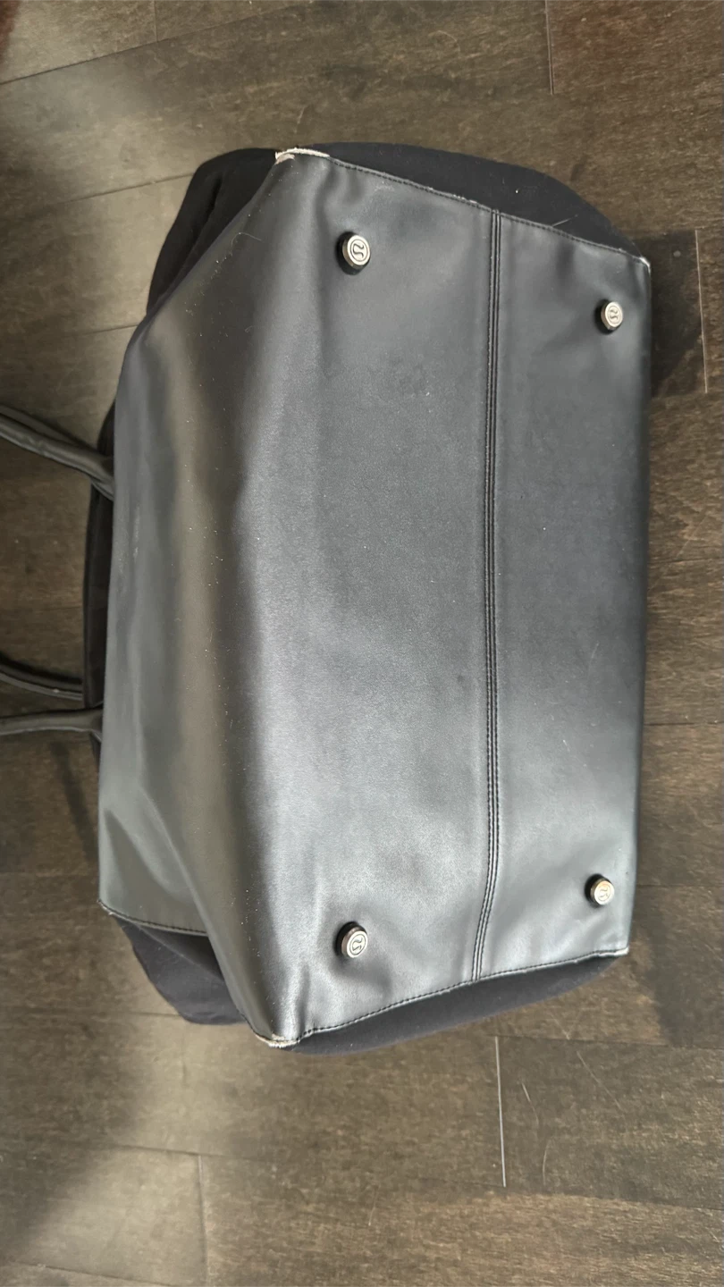Black Lululemon Bag - photo 5