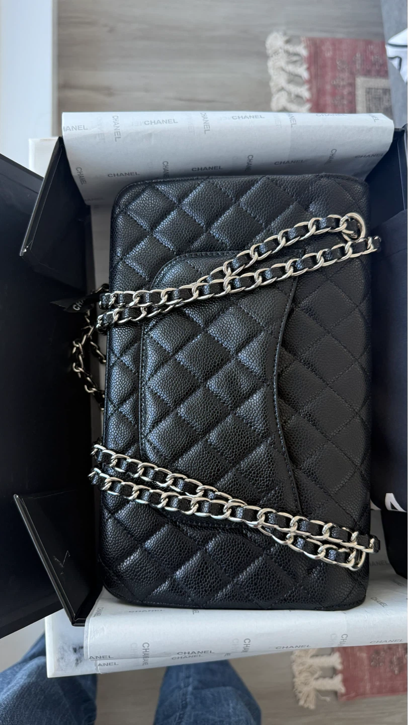 CHANEL MEDIUM FLAP - photo 2