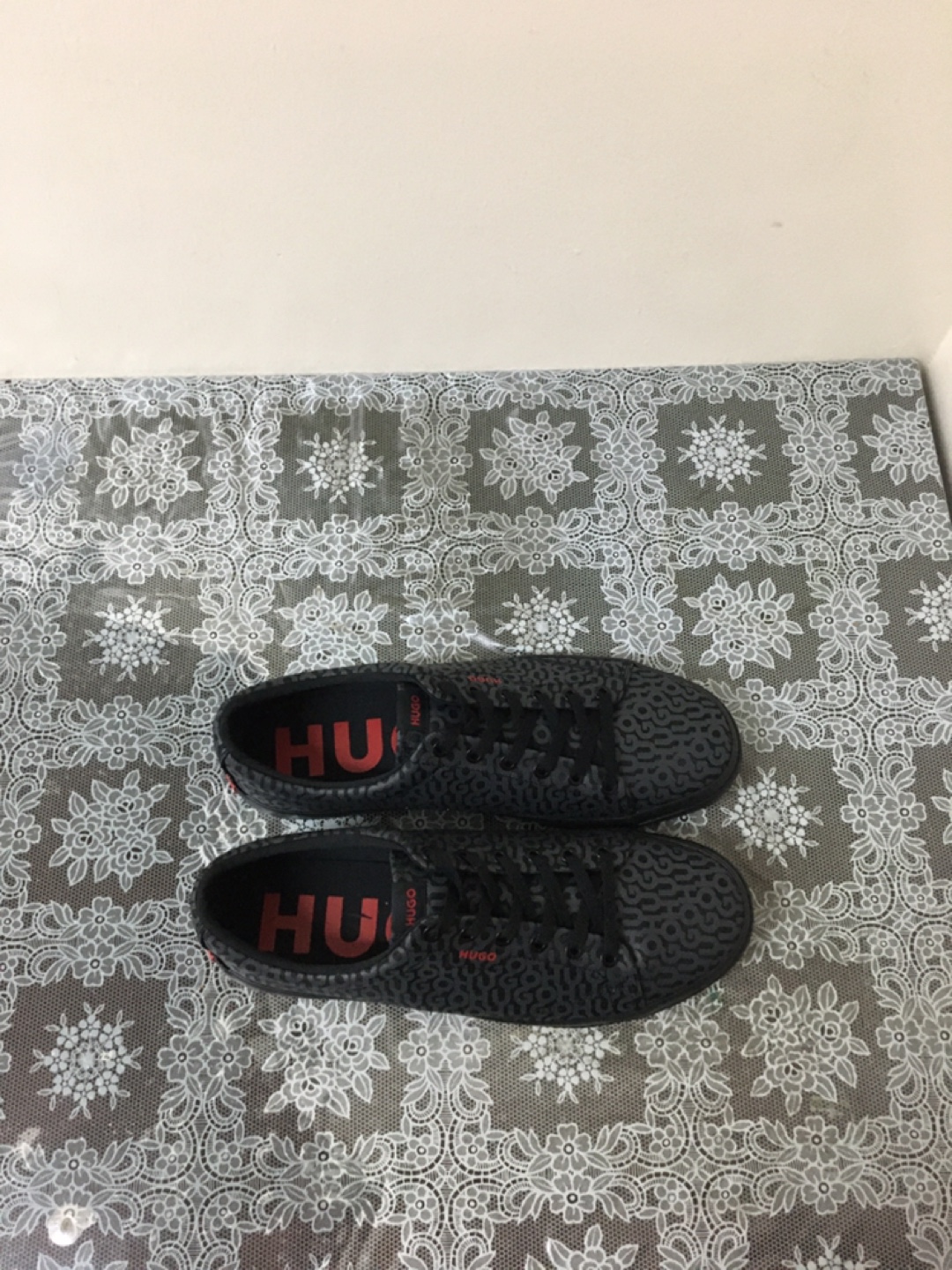 HUGO BOSS Black Logo Sneakers - photo 4