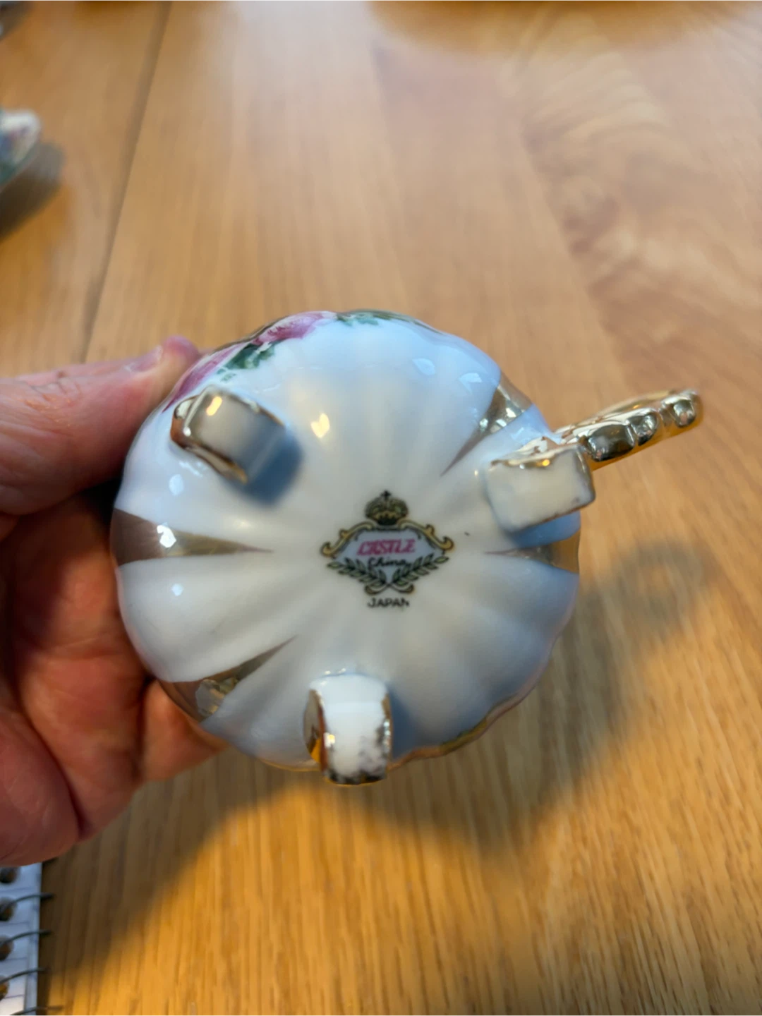 Castle China teacup and saucer set - photo 4
