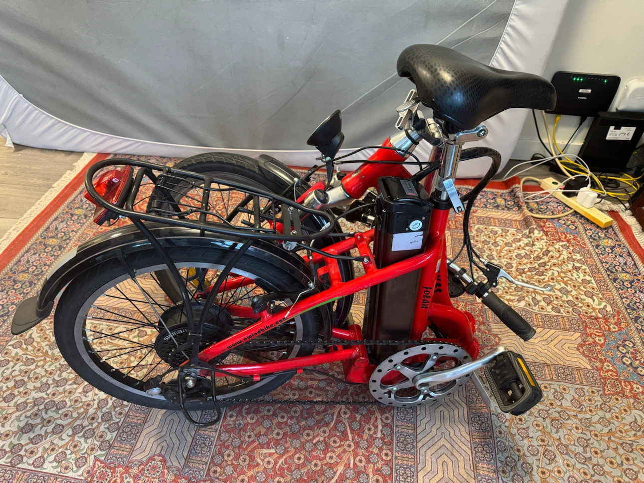 Red Swagtron Electric Folding Bike - photo 5