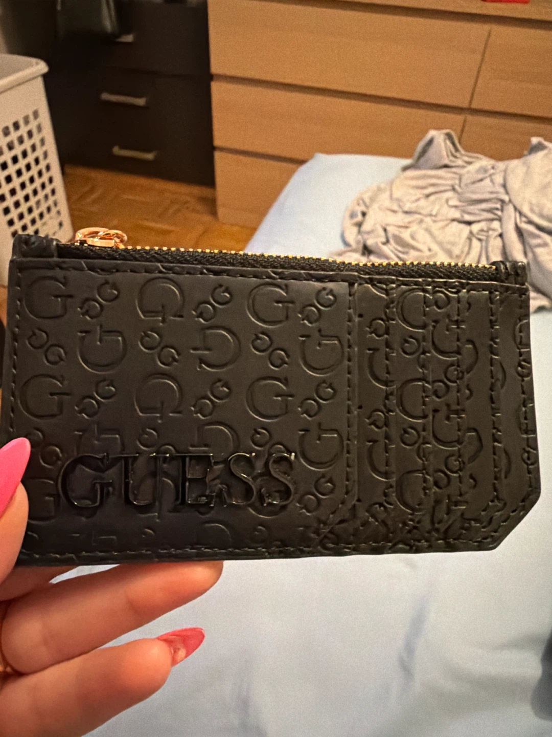 GUESS Embossed Logo Card Holder