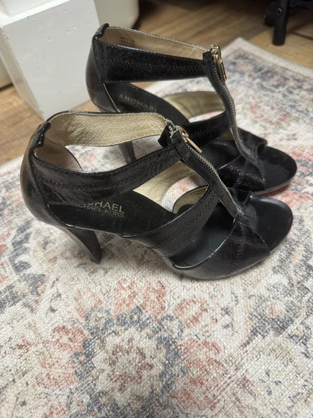 Michael Kors Black Patent Leather Heels - Size 8 - photo 2