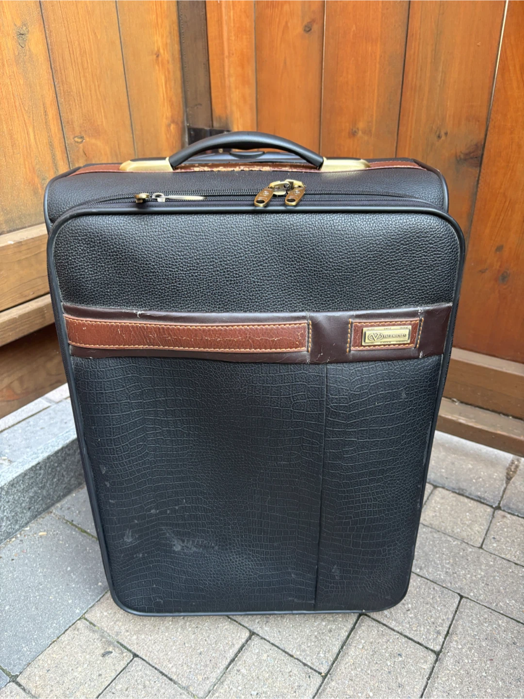 Valenousen Black Rolling Suitcase