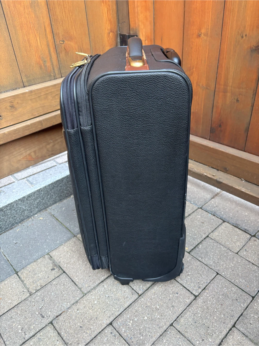 Valenousen Black Rolling Suitcase - photo 4