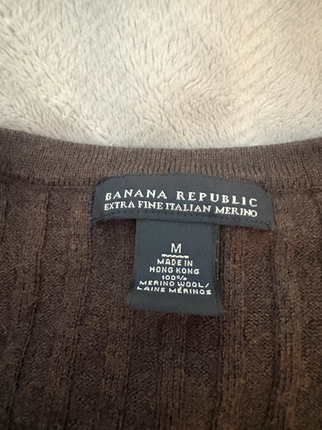 Banana Republic V-Neck Sweater - photo 2