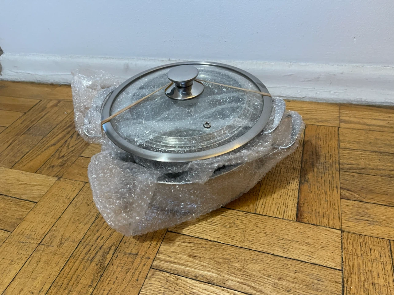 Set of 2 Stainless Steel Pots with Lids
