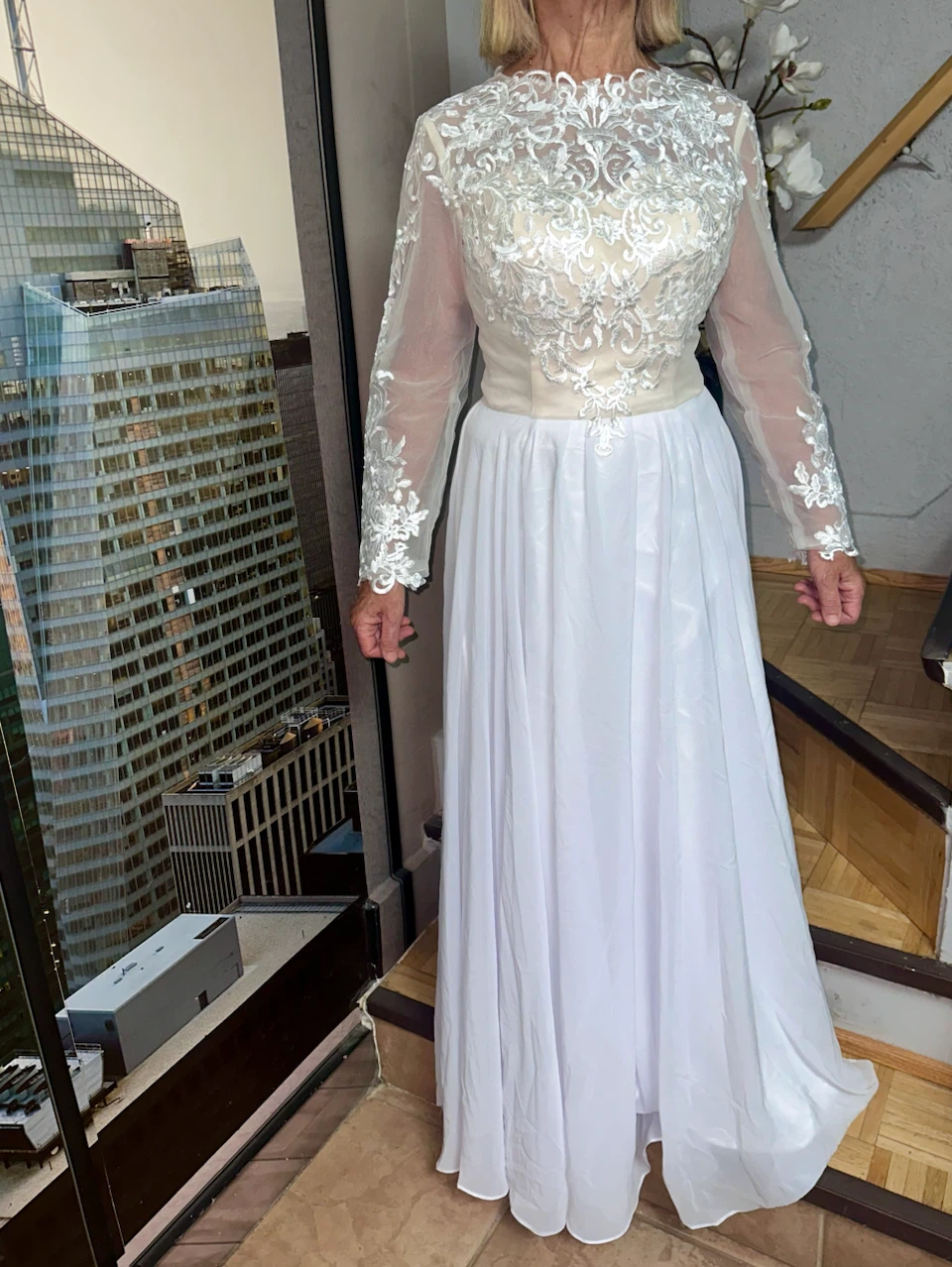 White Lace Long Sleeve Evening Gown