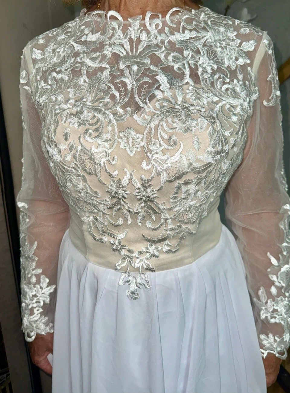 White Lace Long Sleeve Evening Gown - photo 2