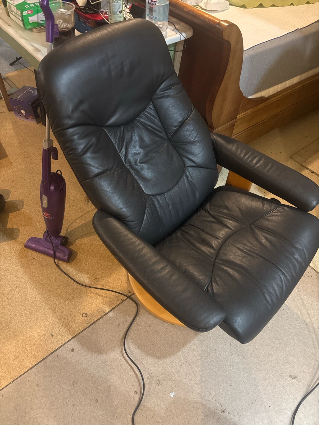 Black Leather Recliner Chair