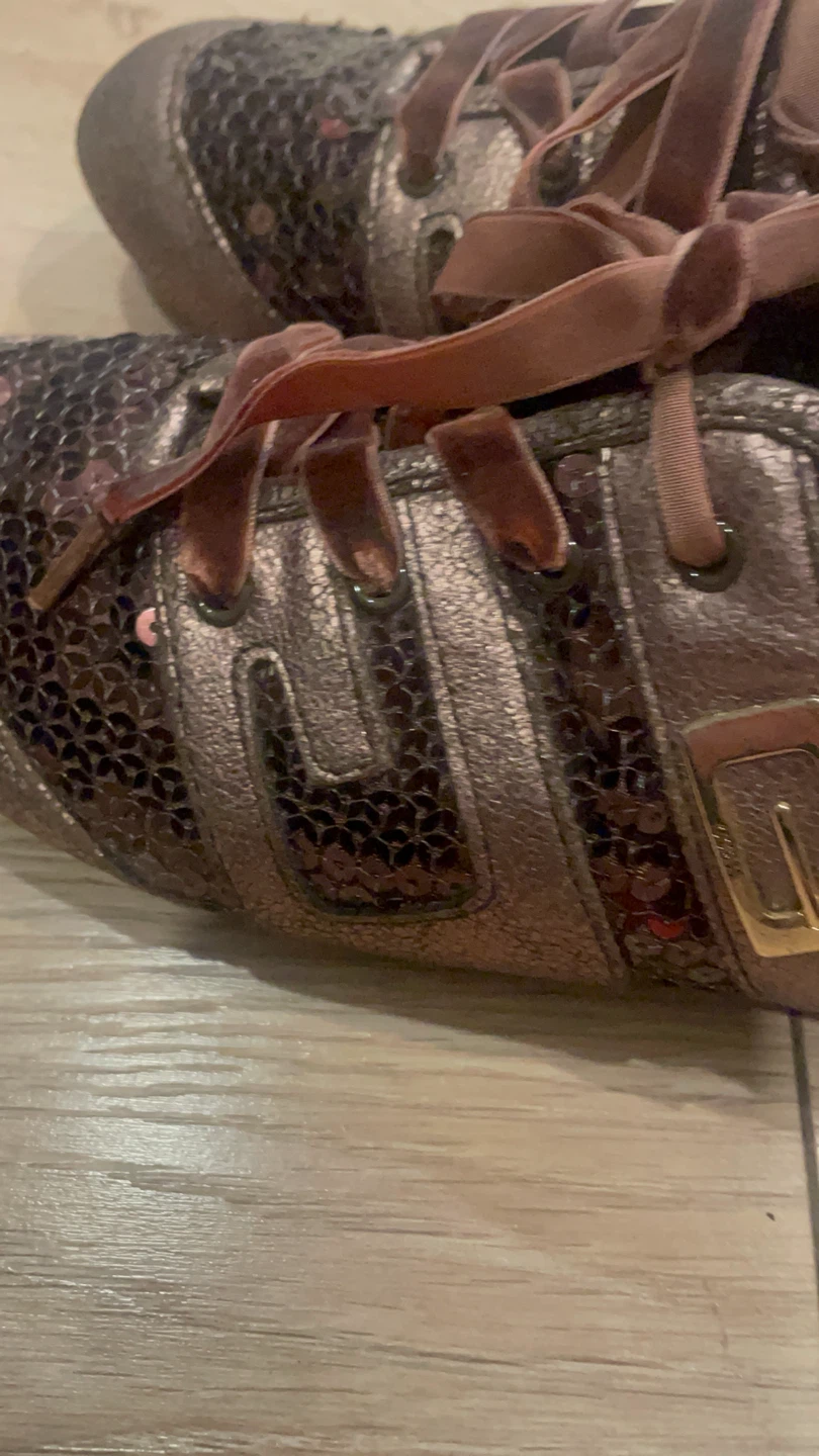 GUESS Rose Gold Sequin Sneakers - photo 4