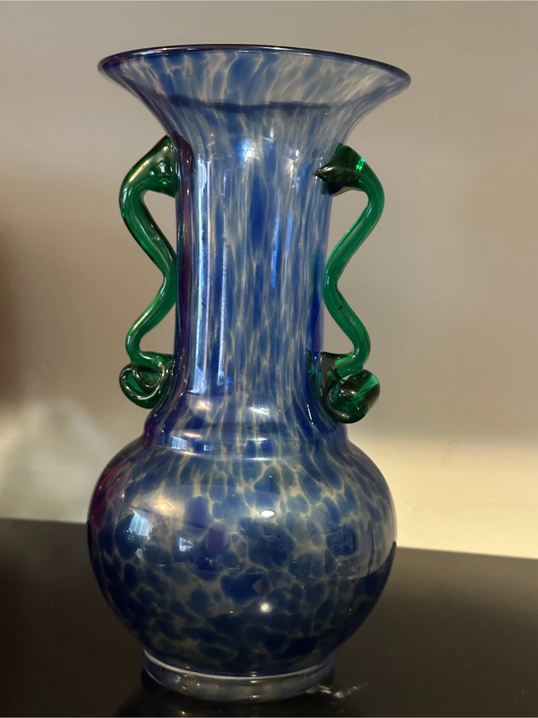Art glass vase