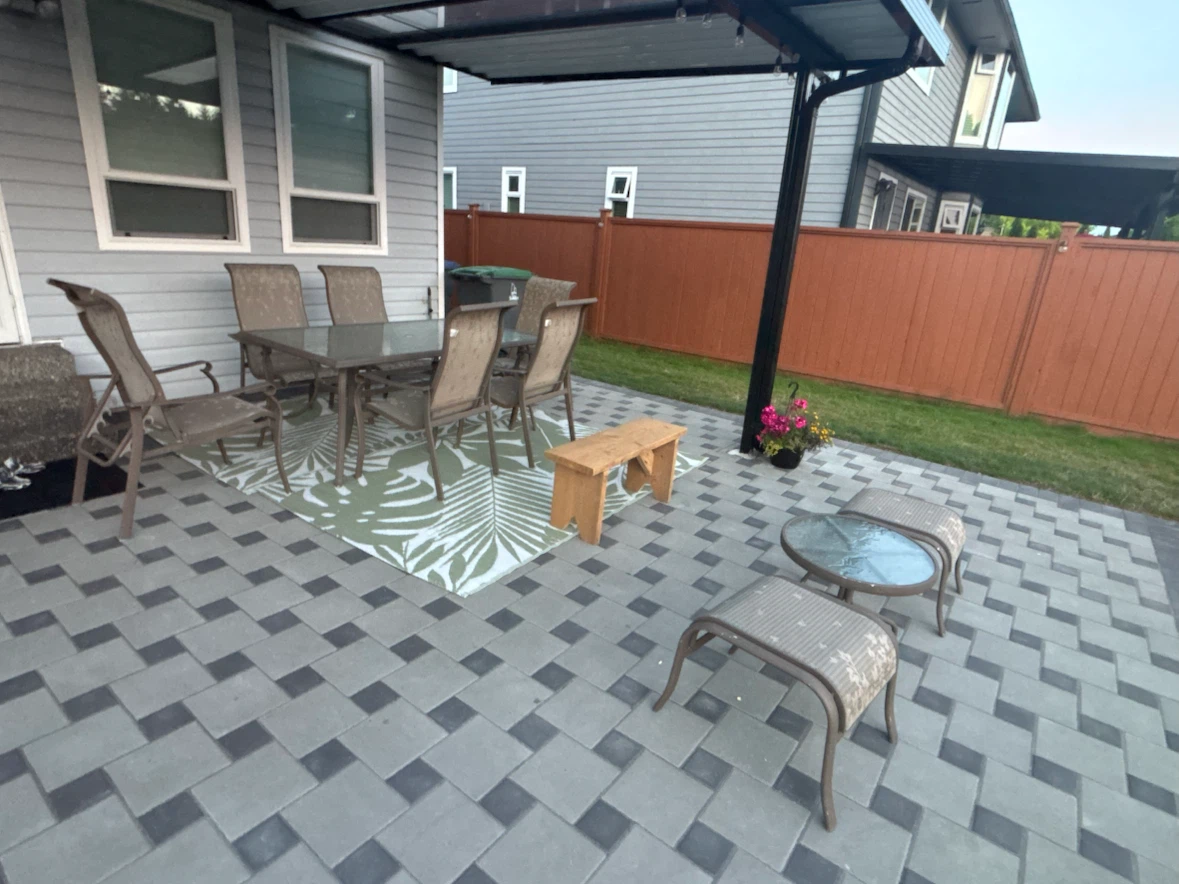 Patio Dining Set – + 2 Bonus Chairs & Side Table