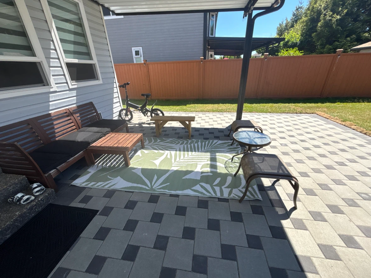 Patio Dining Set – + 2 Bonus Chairs & Side Table - photo 3