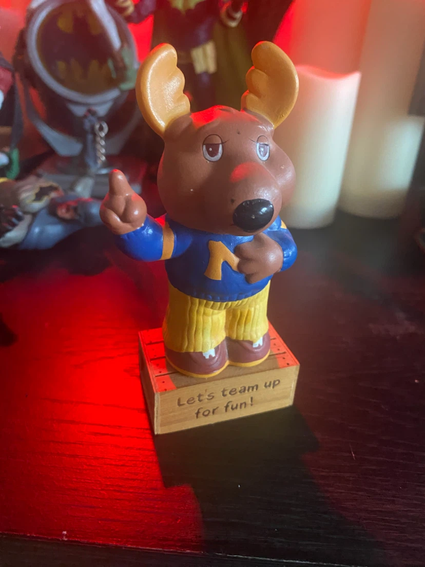 Carlton Cards "Get Along Gang" "Let's team up for fun!" Figurine