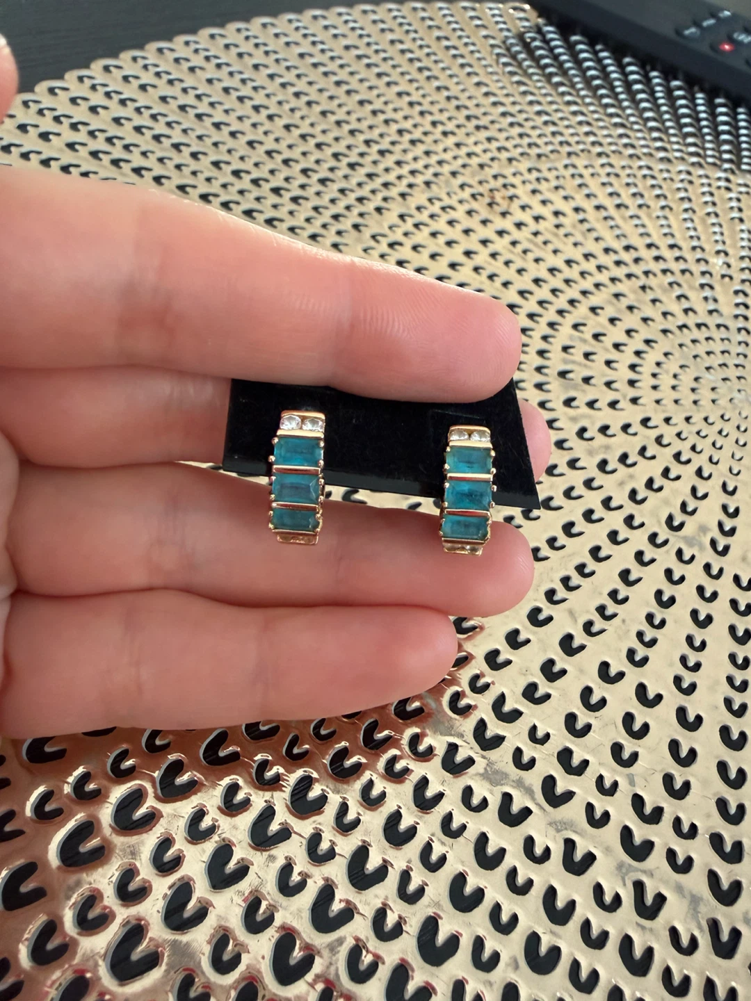 Stainless Steel Teal Baguette Stone Hoop Earrings - photo 5