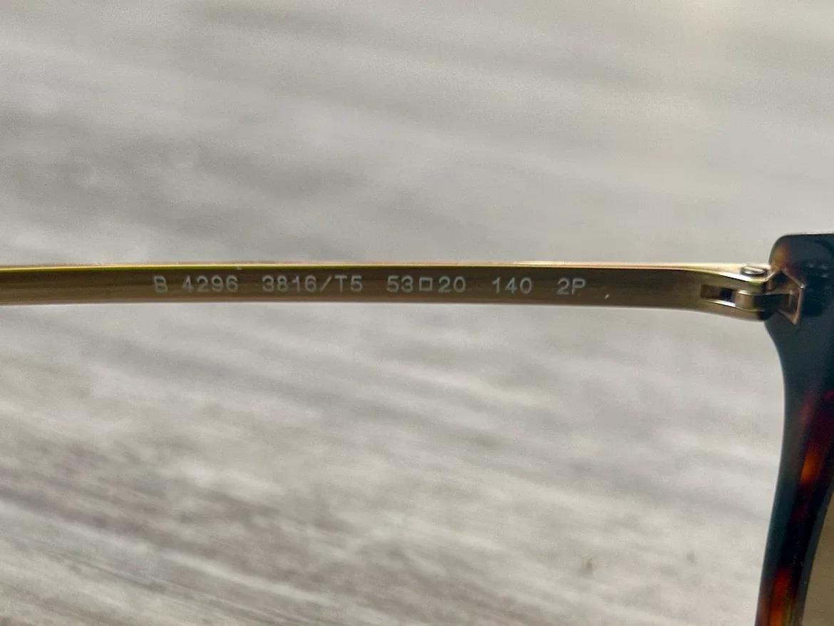 Authentic Burberry Polarized Sunglasses (BE4296) - photo 4