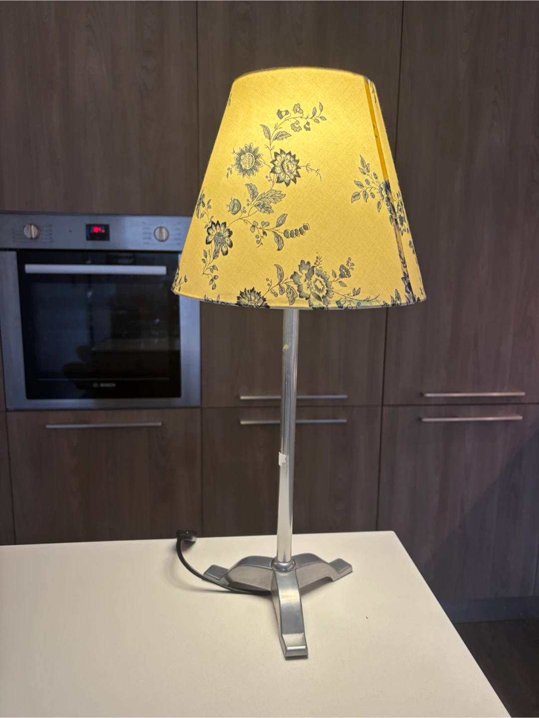 Table Lamp with Floral Shade - photo 2