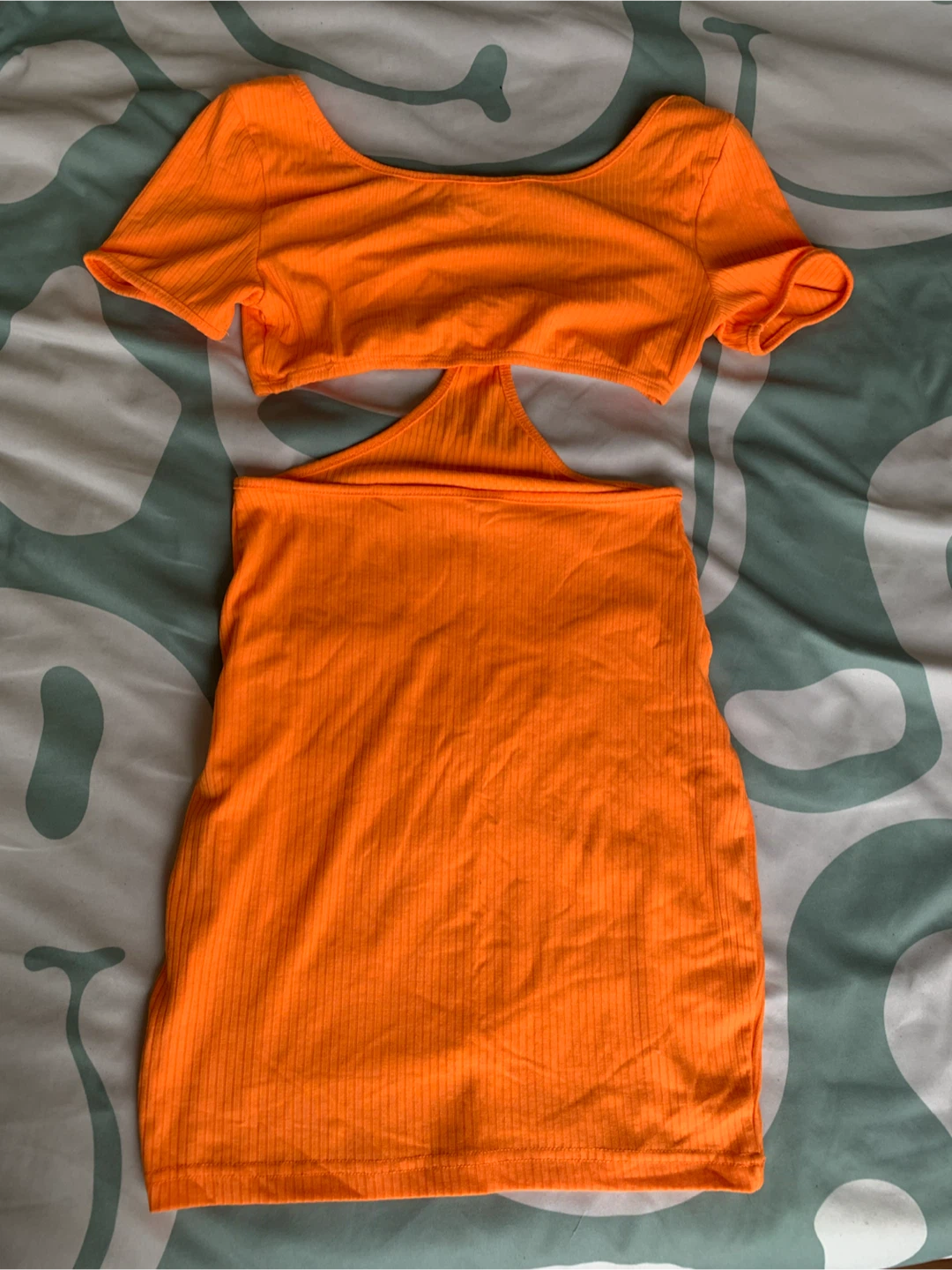 Katch Me Orange Cut-Out Mini Dress Size 10 - photo 2
