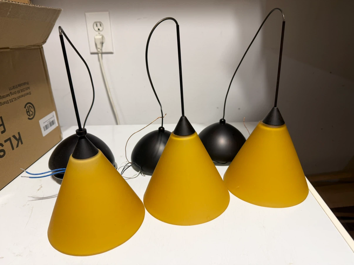 Pendant lights