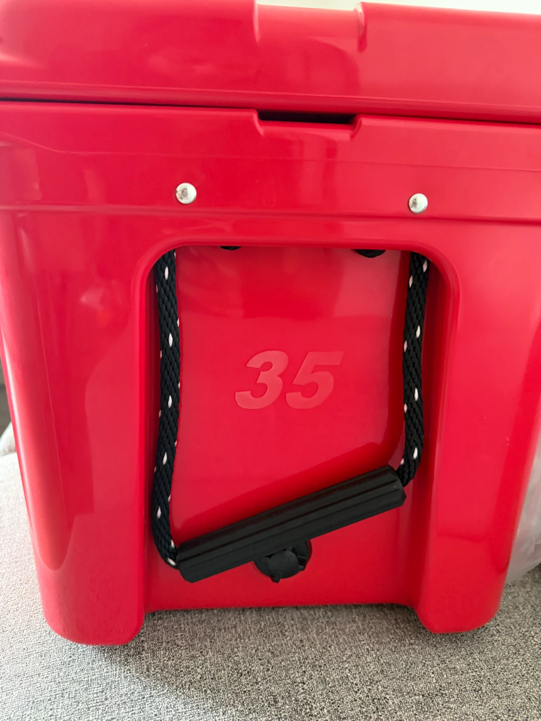 Yeti Tundra 35 Cooler