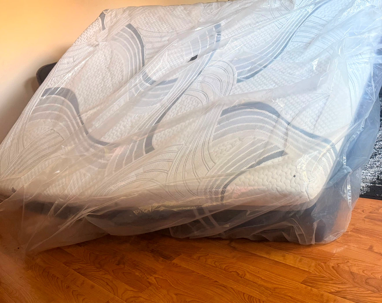Novaform Mattress queen size - photo 2